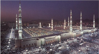 The Prophet's mosque, Medina. (source - Tell me about Hajj)